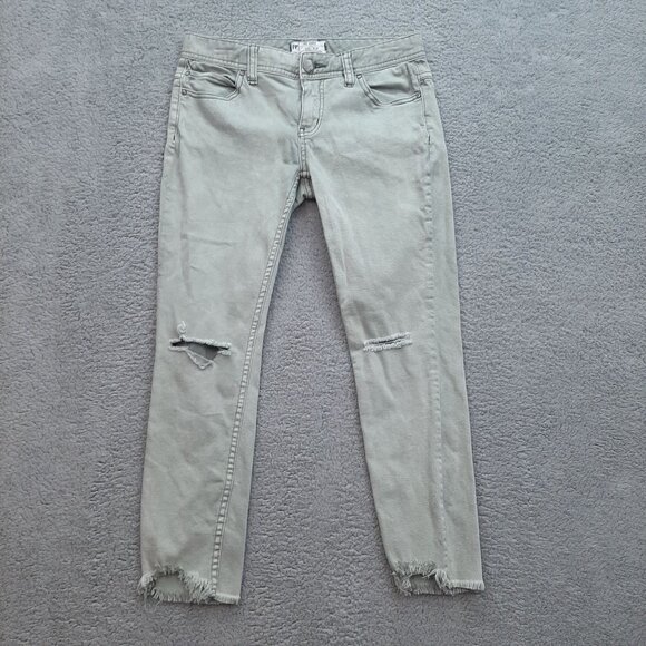 Free People Jean Capris 27 Stretch Light Green Raw Hem Torn 5-Pocket Mid-Rise - Picture 1 of 9